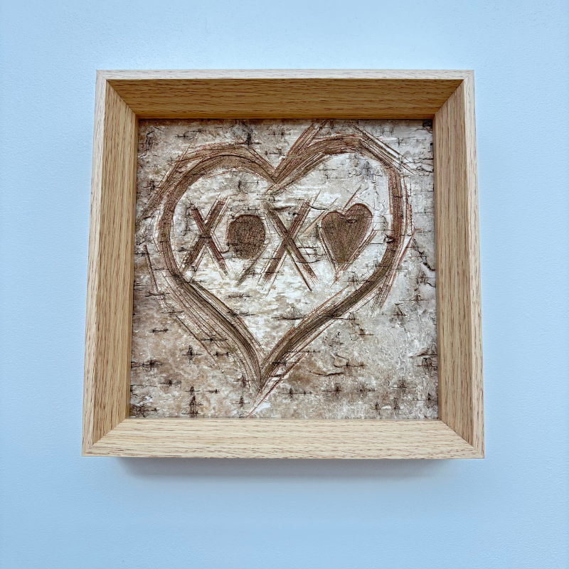 Personalized wooden photo frame — unique gift idea for mom, partner, couple, family or friend — handcrafted natural wood decor, perfect for birthday, Mother’s Day, Valentine’s Day, Christmas and special occasions

