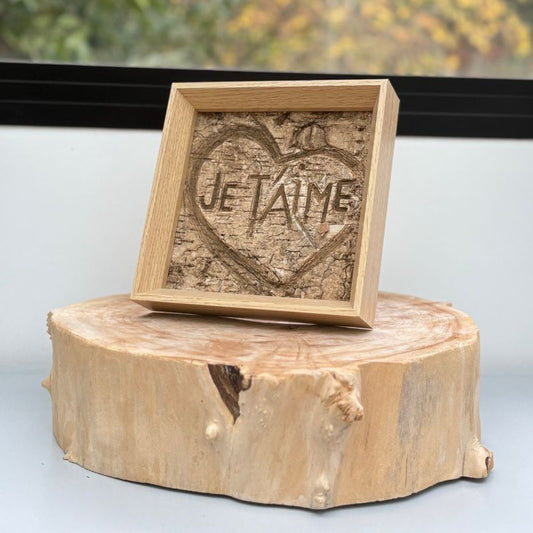 Personalized wooden photo frame — unique gift idea for mom, partner, couple, family or friend — handcrafted natural wood decor, perfect for birthday, Mother’s Day, Valentine’s Day, Christmas and special occasions

