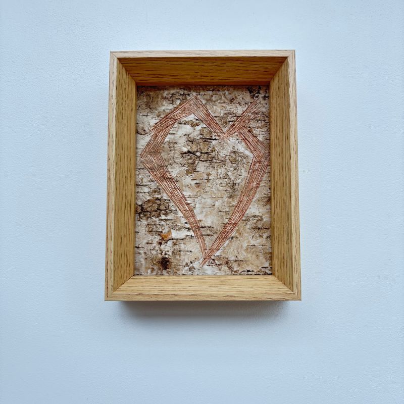 Personalized wooden photo frame — unique gift idea for mom, partner, couple, family or friend — handcrafted natural wood decor, perfect for birthday, Mother’s Day, Valentine’s Day, Christmas and special occasions
