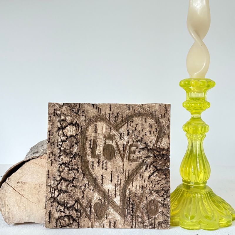 Personalized wooden photo frame — unique gift idea for mom, partner, couple, family or friend — handcrafted natural wood decor, perfect for birthday, Mother’s Day, Valentine’s Day, Christmas and special occasions
