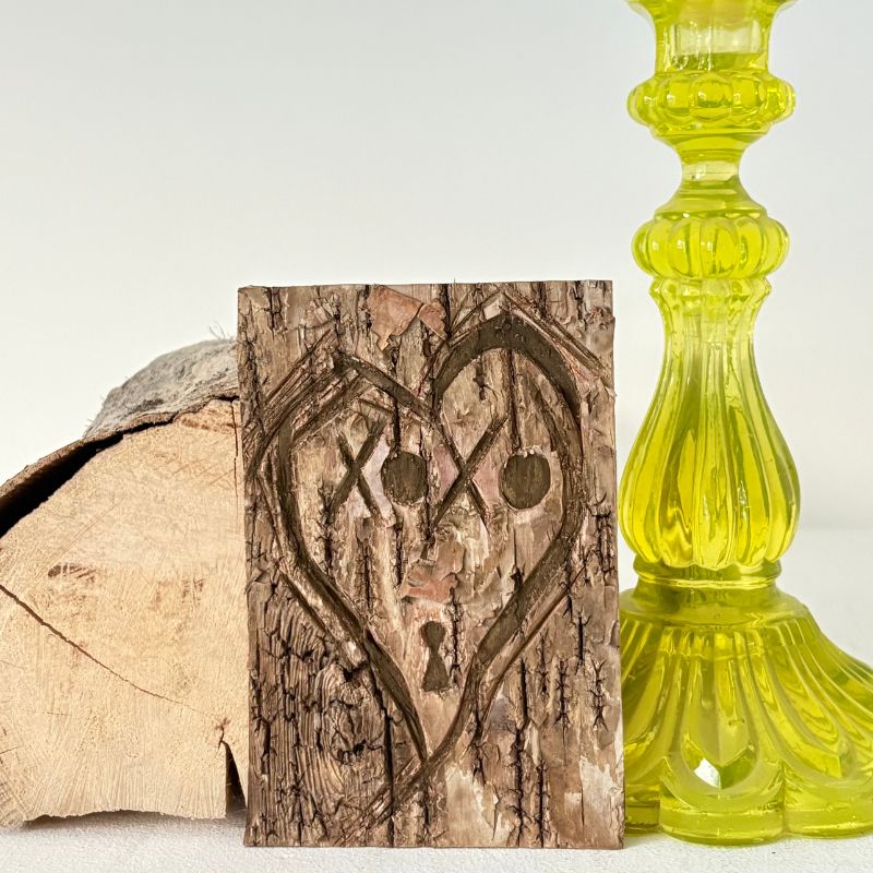 "XOXO" Mini Half-Light Birch Bark Plaque Engraved